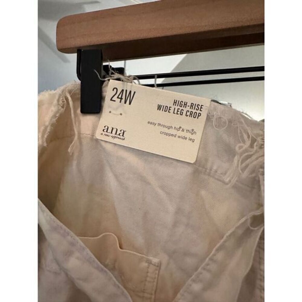 ANA High Rise Wide Leg Crop Size 24W NWT - Picture 3 of 3